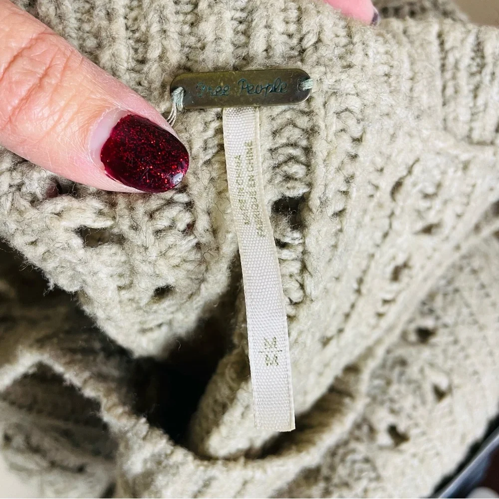 FREE PEOPLE Chunky Knit Sweater Sweatshirt Size Medium Collared Casual Weekdays - Picture 7 of 11
